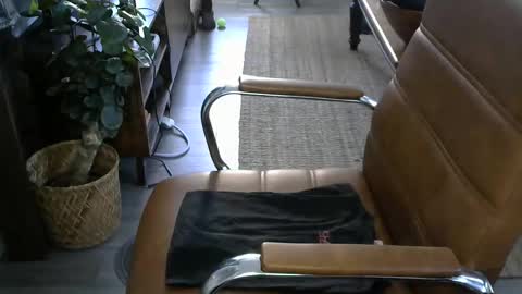 Snapshot of nareth338 chatting on October 30, 6:31 pm nareth338 online show from October 30, 6:31 pm