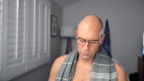 narniaslan online show from January 26, 3:27 am