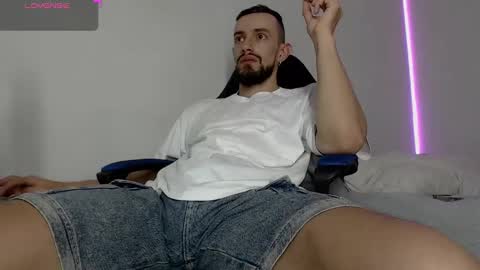 Snapshot of nassh_18 chatting on January 26, 10:35 pm nassh_18 online show from January 26, 10:35 pm