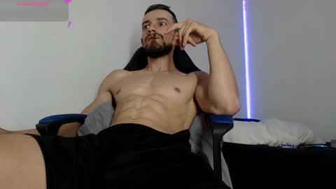 Snapshot of nassh_18 chatting on January 19, 2:17 pm nassh_18 online show from January 19, 2:17 pm