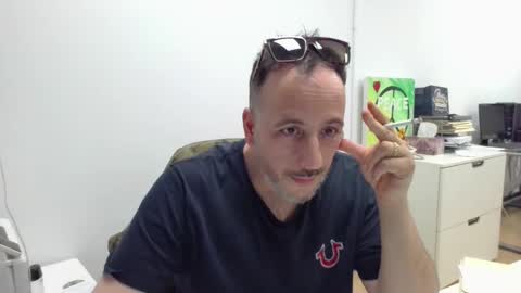 Snapshot of nassobout chatting on December 8, 9:52 pm nassobout online show from December 8, 9:52 pm