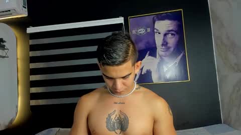 Snapshot of natan_77 chatting on February 15, 2:05 am natan_77 online show from February 15, 2:05 am