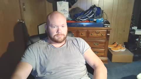 Snapshot of nate_b99 chatting on October 18, 12:32 pm Nate online show from October 18, 12:32 pm