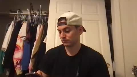 Snapshot of natetheexplorer chatting on October 30, 5:42 am natetheexplorer online show from October 30, 5:42 am