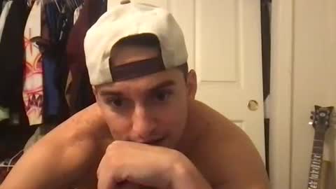 Snapshot of natetheexplorer chatting on October 25, 2:02 am natetheexplorer online show from October 25, 2:02 am