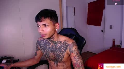 nathan_aress6666 online show from April 5, 11:01 pm