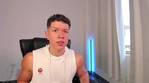 Snapshot of nathan_blake_ chatting on September 14, 5:37 pm Nathan online show from September 14, 5:37 pm