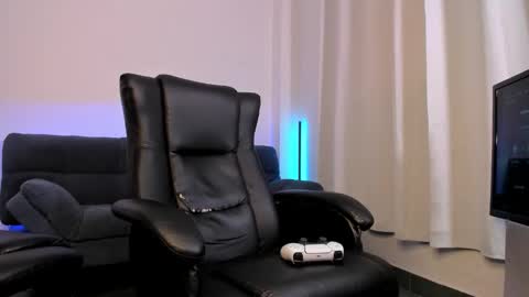 Snapshot of nathan_blake_ chatting on October 2, 11:31 pm Nathan online show from October 2, 11:31 pm