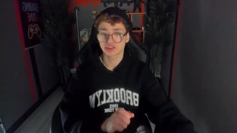 Nathan online show from February 8, 5:02 am