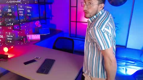 Snapshot of nathan_rivers chatting on February 14, 11:42 am nathan_rivers online show from February 14, 11:42 am