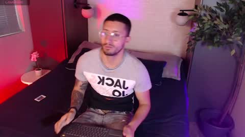 Snapshot of nathan_rivers chatting on December 27, 11:39 am nathan_rivers online show from December 27, 11:39 am