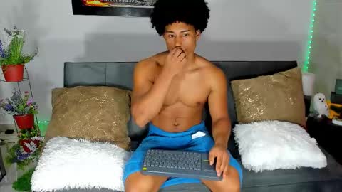 Snapshot of nathan_sexy247 chatting on October 11, 10:25 pm Nathan online show from October 11, 10:25 pm