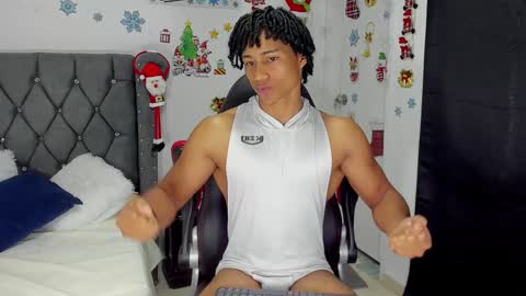 Snapshot of nathan_sexy247 chatting on December 23, 10:10 am Nathan online show from December 23, 10:10 am