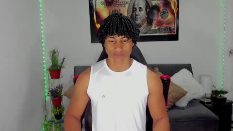 Snapshot of nathan_sexy247 chatting on January 22, 12:27 am Nathan online show from January 22, 12:27 am
