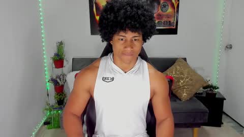 Snapshot of nathan_sexy247 chatting on February 27, 10:59 am Nathan online show from February 27, 10:59 am