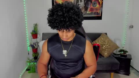 Snapshot of nathan_sexy247 chatting on February 20, 11:53 am Nathan online show from February 20, 11:53 am