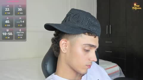 nathan_shimmer online show from April 14, 1:49 am