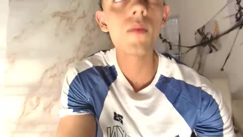 Snapshot of nathan_shimmer chatting on November 1, 9:08 pm nathan_shimmer online show from November 1, 9:08 pm