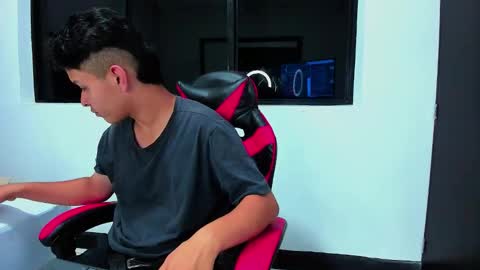 NathanBrooks online show from December 22, 10:29 pm