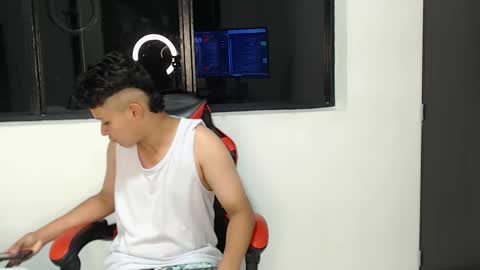 NathanBrooks online show from December 16, 11:34 pm