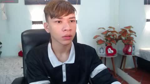 nathanclay online show from September 12, 12:38 pm
