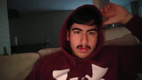 nathanielh07 online show from April 8, 12:47 pm