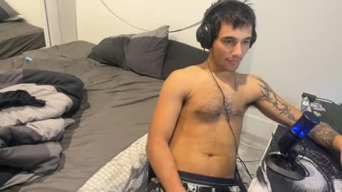 native_boy2 online show from May 7, 4:12 am