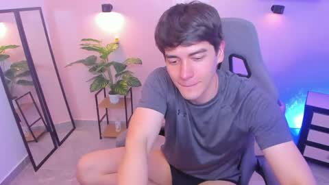 Nathaniel online show from March 31, 9:38 pm