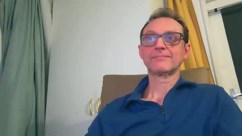 naturista25 online show from November 10, 7:41 pm