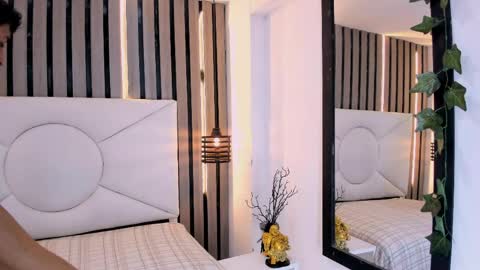 natzuki_ online show from April 17, 12:19 pm