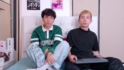 Christopher  Chris online show from November 12, 1:17 pm