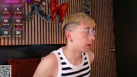 Snapshot of naughty__chris chatting on January 4, 12:16 pm Christopher Chris online show from January 4, 12:16 pm