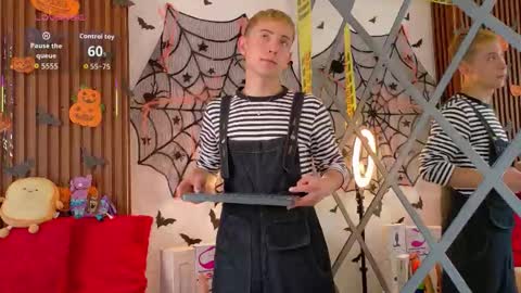 Christopher  Chris online show from October 16, 1:30 pm