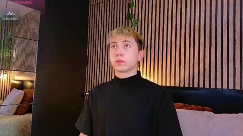 Snapshot of naughty__chris chatting on March 10, 12:38 pm Christopher Chris online show from March 10, 12:38 pm