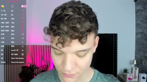 Snapshot of naughty_twink_ chatting on October 22, 11:58 am Noah online show from October 22, 11:58 am