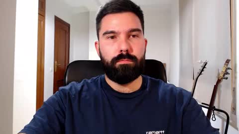 Tom online show from October 27, 4:42 pm