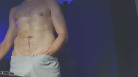 naughtyben61537 online show from November 10, 10:15 pm