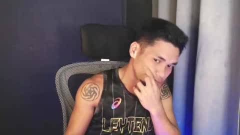 naughtyfuck_boy online show from May 18, 11:16 am