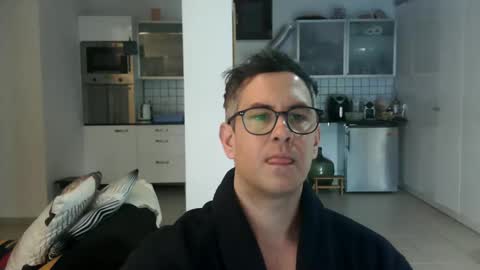 John Smith online show from January 25, 10:08 am