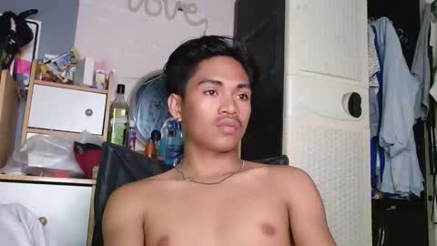 MakisigEvah online show from February 4, 10:05 pm