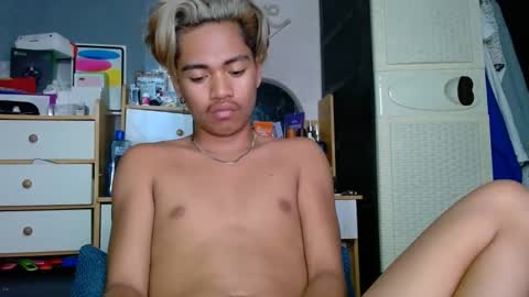 MakisigEvah online show from March 16, 6:45 pm