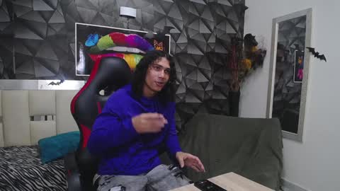 Snapshot of nazper_ chatting on December 11, 3:00 pm Nazper online show from December 11, 3:00 pm