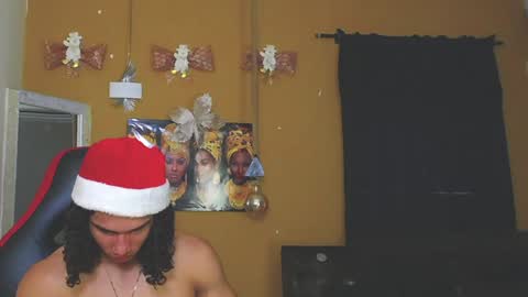 Snapshot of nazper_ chatting on December 28, 4:41 pm Nazper online show from December 28, 4:41 pm