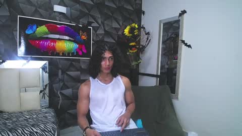 Snapshot of nazper_ chatting on December 8, 7:22 pm Nazper online show from December 8, 7:22 pm