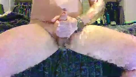 UK couple online show from March 1, 9:15 pm