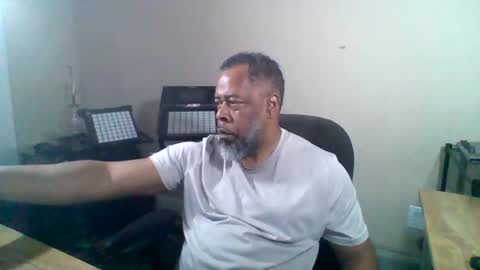 Terry online show from October 28, 3:03 pm