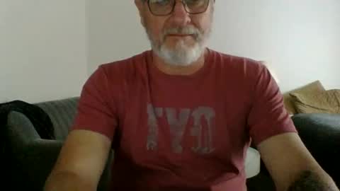 neckdown12 online show from March 14, 9:22 pm