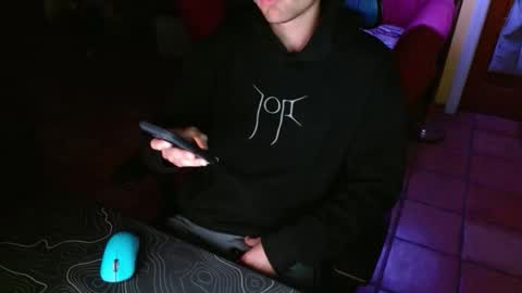 tootired online show from April 13, 6:03 am