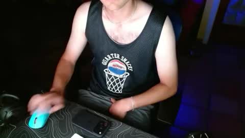 tootired online show from March 30, 5:52 am