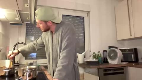 needattention21 online show from February 21, 4:52 pm